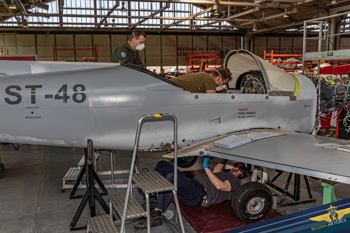 BelgianAirForce AirMail4  17 
