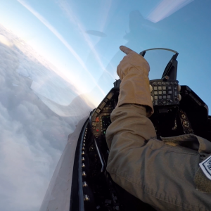 F 16 Solo Display Team Vrieske  1 2